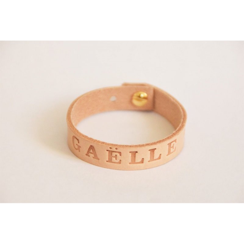 cadeaux bracelet prénom gravé 