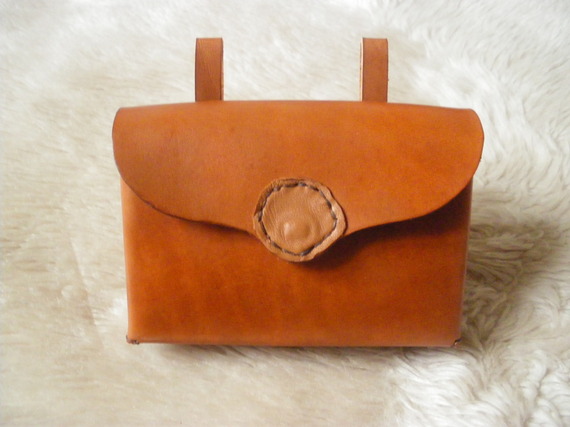 Pochette cuir pour porter à la ceinture