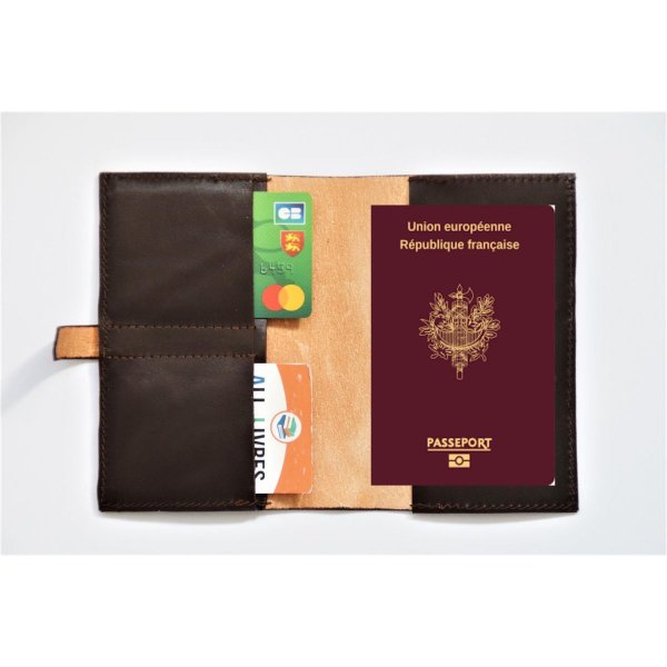 porte passeport personnalisé